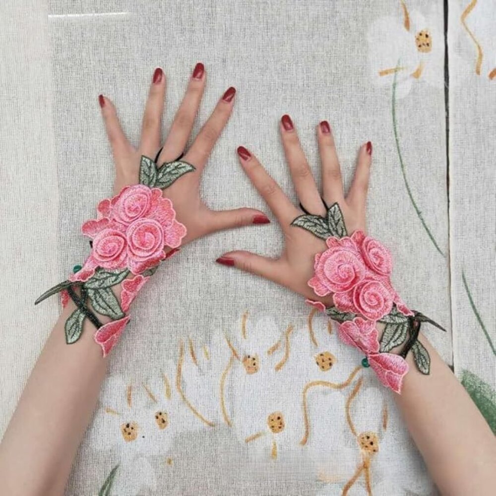 Flowers Lace Fingerless Gloves